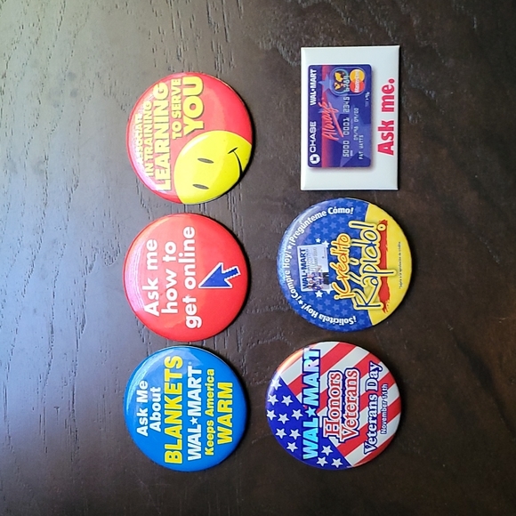Vintage Walmart button bundle - Picture 1 of 3